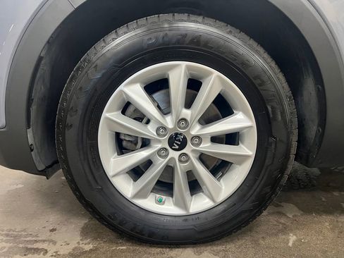 Used 2020 Kia Sorento L image 17