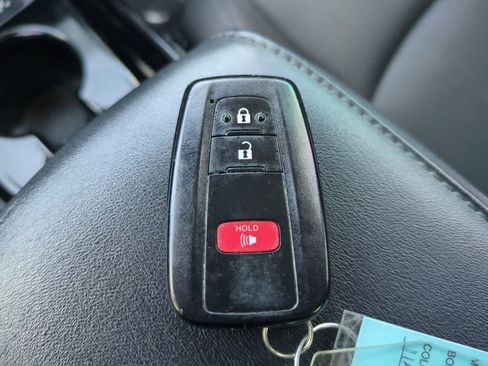 Used 2021 Toyota Prius Limited image 28
