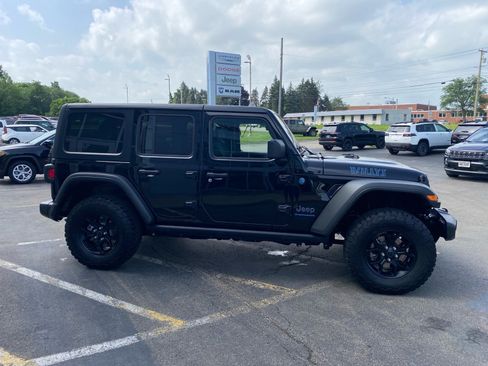 Used 2025 Jeep Wrangler Unlimited Sport S 4xe AWD/4WD image 6