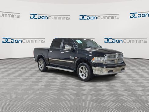 Used 2014 RAM 1500 Laramie w/ Convenience Group AWD/4WD image 2