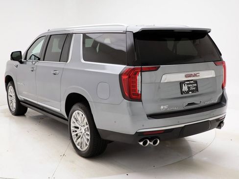 Used 2024 GMC Yukon XL Denali image 8