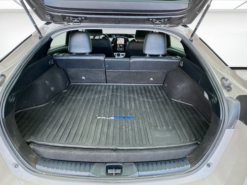 Used 2019 Toyota Prius Prime Advanced FWD image 17