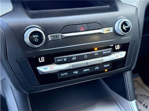 Used 2020 Ford Explorer XLT w/ Equipment Group 202A image 51