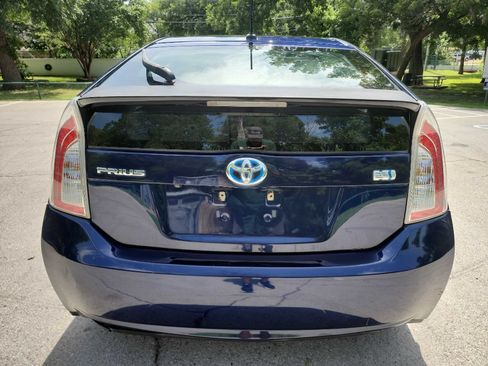 Used 2014 Toyota Prius Four w/ Solar Roof Package FWD image 7