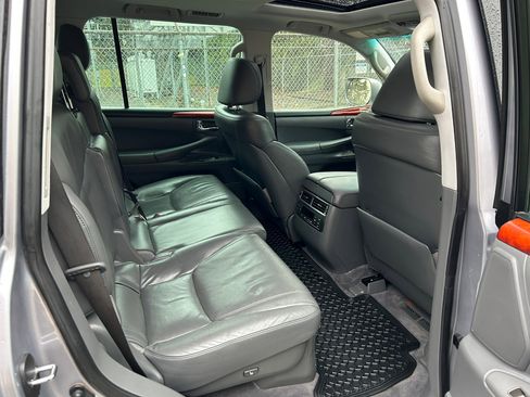 Used 2008 Lexus LX 570 4WD image 16