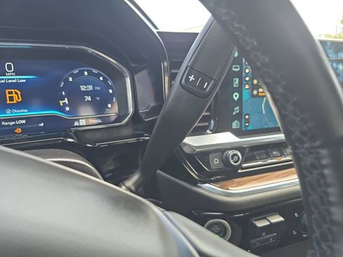 Used 2025 Chevrolet Silverado 1500 LT w/ Z71 Off-Road Package image 21