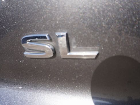 Used 2023 Nissan Pathfinder SL image 28