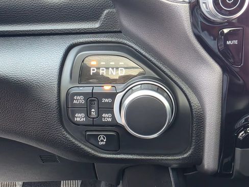 Used 2025 RAM 1500 Big Horn AWD/4WD image 18
