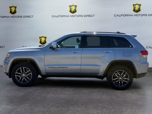 Used 2018 Jeep Grand Cherokee Limited w/ Trailer Tow Group IV image 2