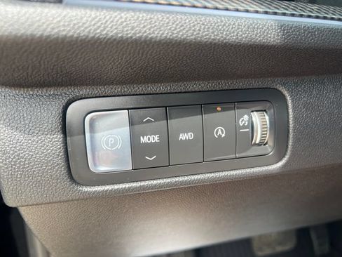Certified 2026 Chevrolet Traverse High Country w/ LPO, Floor Liner Package AWD/4WD image 32