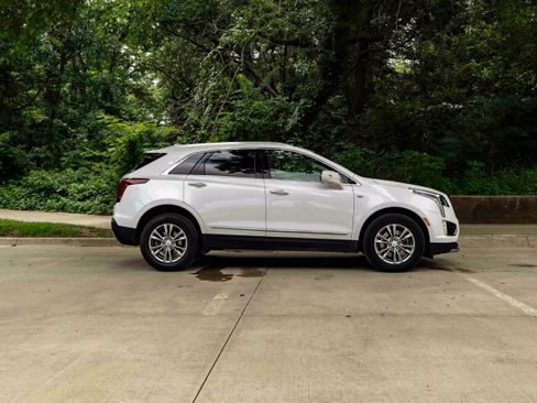 Used 2022 Cadillac XT5 Premium Luxury FWD image 10