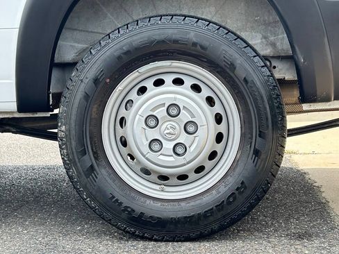 Used 2024 RAM ProMaster 2500 FWD image 32