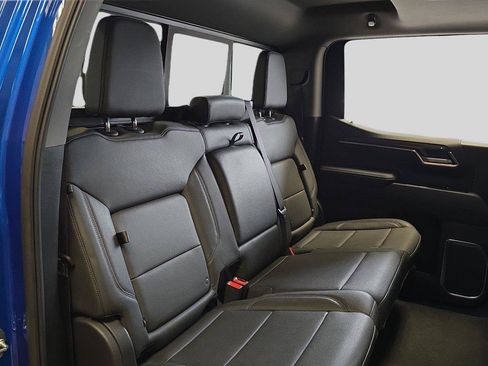 Used 2022 Chevrolet Silverado 1500 LT Trail Boss w/ LT Trail Boss Premium Package AWD/4WD image 17