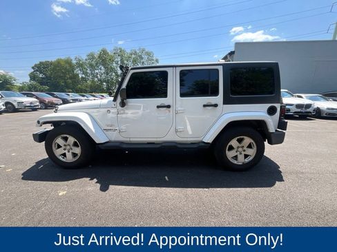 Used 2012 Jeep Wrangler Unlimited Sahara w/ Connectivity Group AWD/4WD image 4