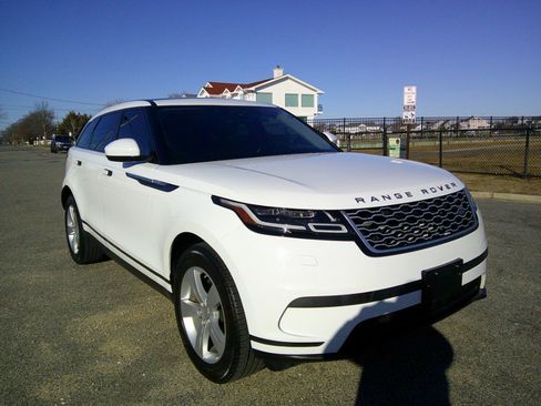 Used 2018 Land Rover Range Rover Velar S image 19