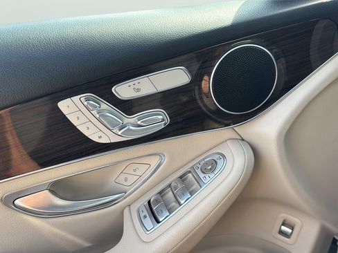 Used 2018 Mercedes-Benz GLC 300 image 19
