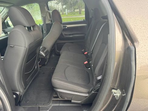 Used 2007 Saturn Outlook XE w/ Preferred Pkg FWD image 21