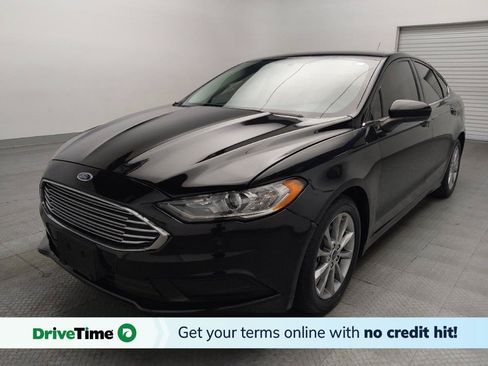 Used 2017 Ford Fusion SE FWD image 1
