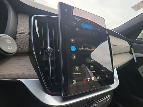 New 2026 Volvo XC90 B6 Ultra w/ Lounge Package image 23