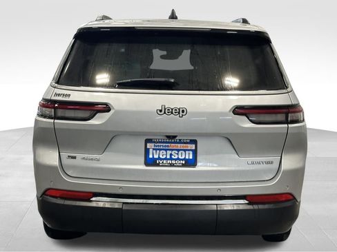 Used 2023 Jeep Grand Cherokee L Limited AWD/4WD image 6