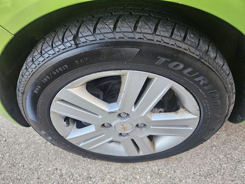 Used 2014 Chevrolet Spark LS image 31