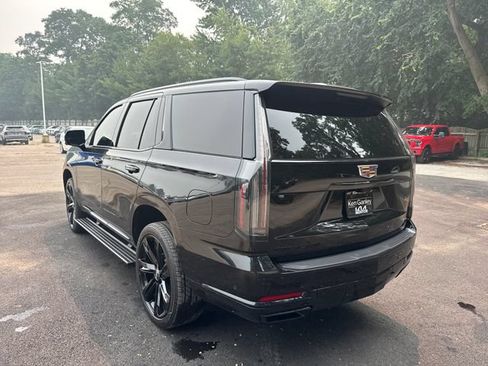 Used 2025 Cadillac Escalade Sport w/ Touring Package AWD/4WD image 3