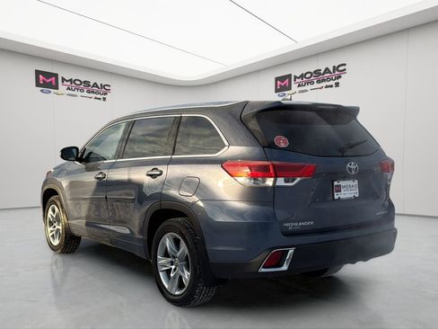 Used 2019 Toyota Highlander Limited image 5