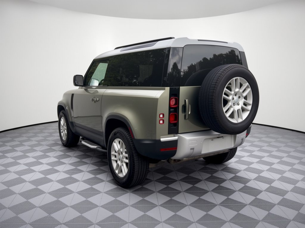 Used 2023 Land Rover Defender 90 SE AWD/4WD image 3