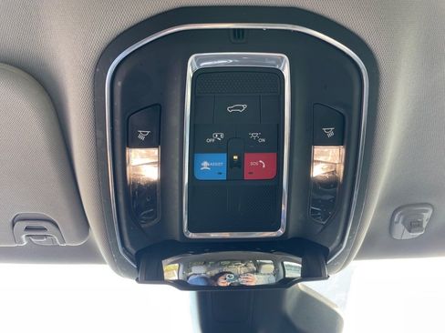 Used 2022 Jeep Wagoneer Series II image 16