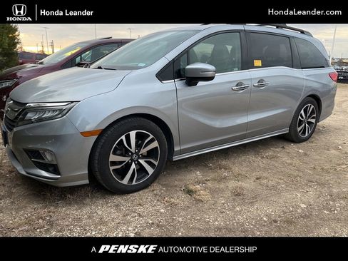 Used 2018 Honda Odyssey Elite image 1