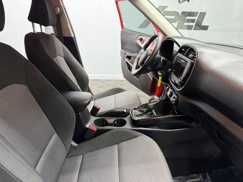 Used 2022 Kia Soul LX w/ Technology Package FWD image 51