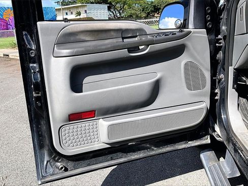 Used 2004 Ford F250 XL image 18