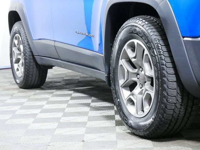Used 2020 Jeep Cherokee Trailhawk w/ Comfort/Convenience Group AWD/4WD image 8