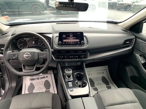 Used 2026 Nissan Rogue SV w/ Cold Weather Package FWD image 24