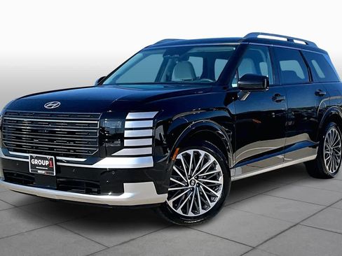 Used 2026 Hyundai Palisade Calligraphy image 1