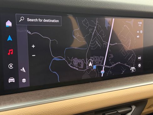 Certified 2025 Porsche Cayenne AWD/4WD image 20