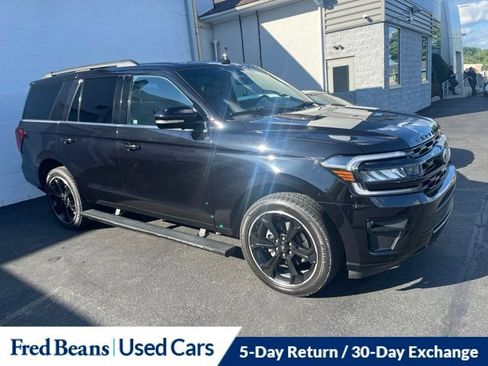 Certified 2022 Ford Expedition Limited AWD/4WD image 1