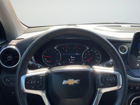 Certified 2025 Chevrolet Blazer LT AWD/4WD image 14