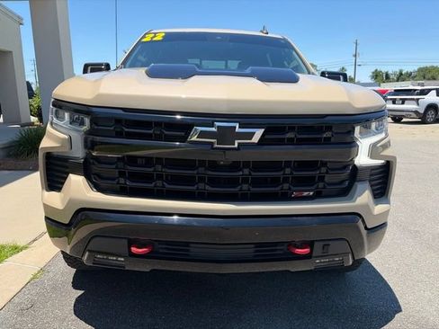 Used 2022 Chevrolet Silverado 1500 LT Trail Boss w/ LT Trail Boss Premium Package AWD/4WD image 3