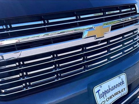 Used 2024 Chevrolet Tahoe Premier w/ Premium Package AWD/4WD image 32