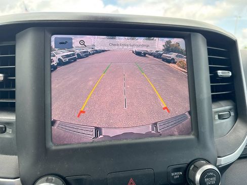 Used 2022 RAM 1500 Big Horn AWD/4WD image 15