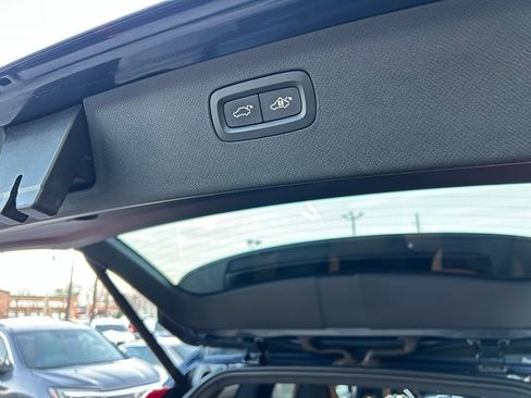 Used 2018 Volvo XC90 T5 Momentum w/ Convenience Package image 28