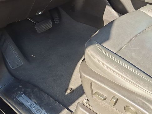 Used 2024 Chevrolet Tahoe LT RWD image 28