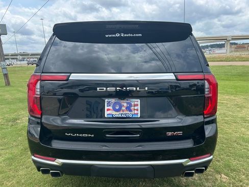 Used 2025 GMC Yukon Denali AWD/4WD image 9