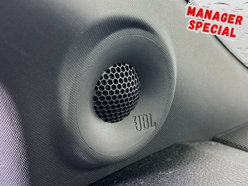 Used 2023 Toyota Sienna XLE Woodland Edition AWD/4WD image 22