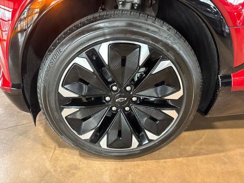 Used 2024 Chevrolet Blazer EV RS image 12