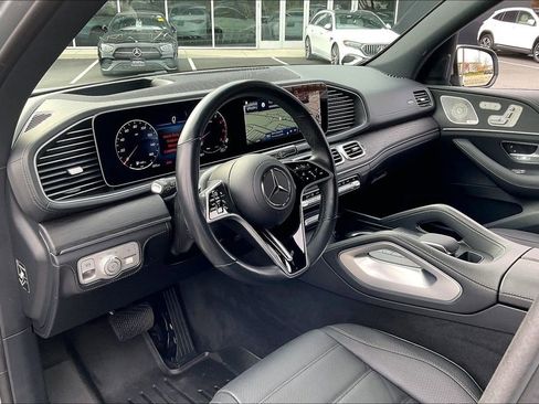 Certified 2025 Mercedes-Benz GLE 450 4MATIC image 11