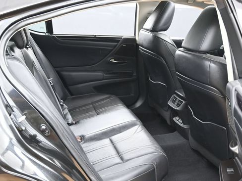Used 2019 Lexus ES 350 Ultra Luxury w/ Accessory Package 2 FWD image 37