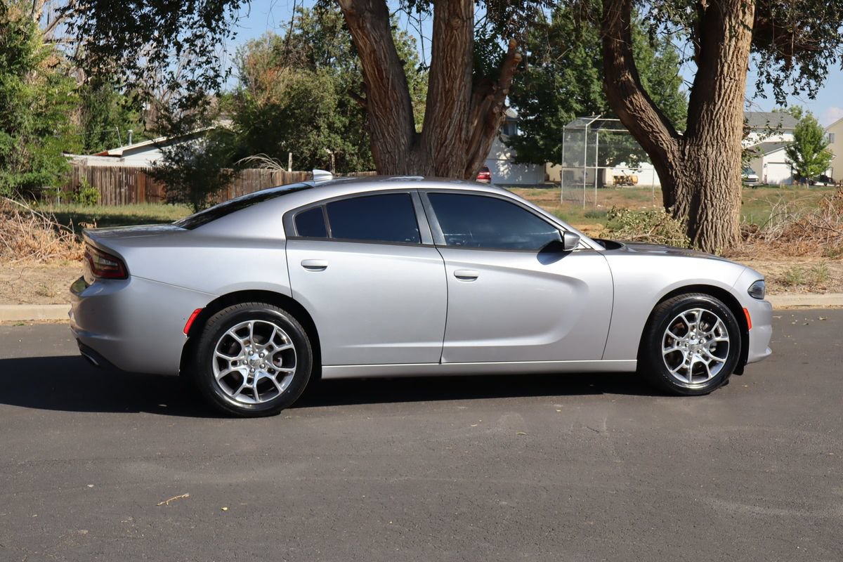 Used 2015 Dodge Charger SXT w/ AWD Plus Group image 4