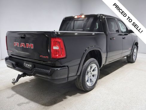 Used 2025 RAM 1500 Big Horn AWD/4WD image 2